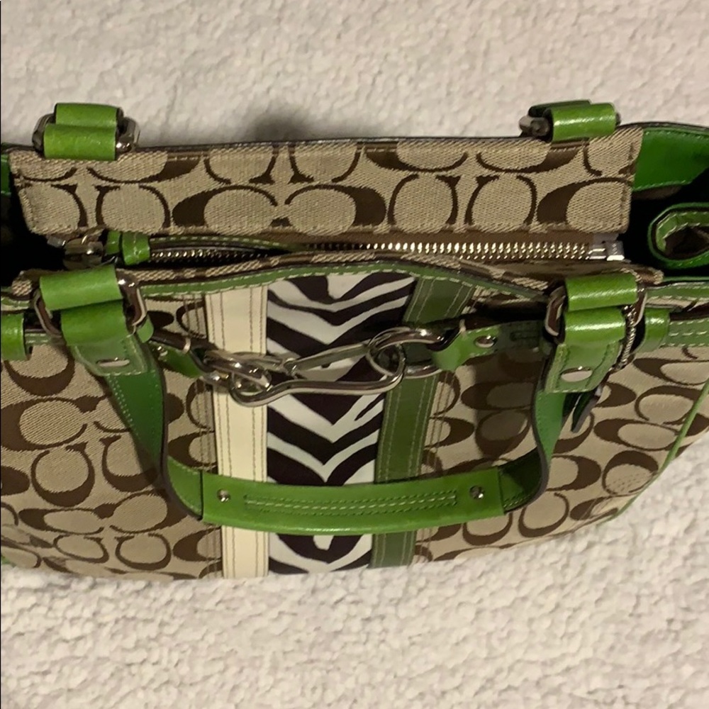 Handbag - Picture 4 of 6